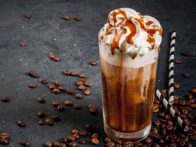 Iced Caramel Macchiato